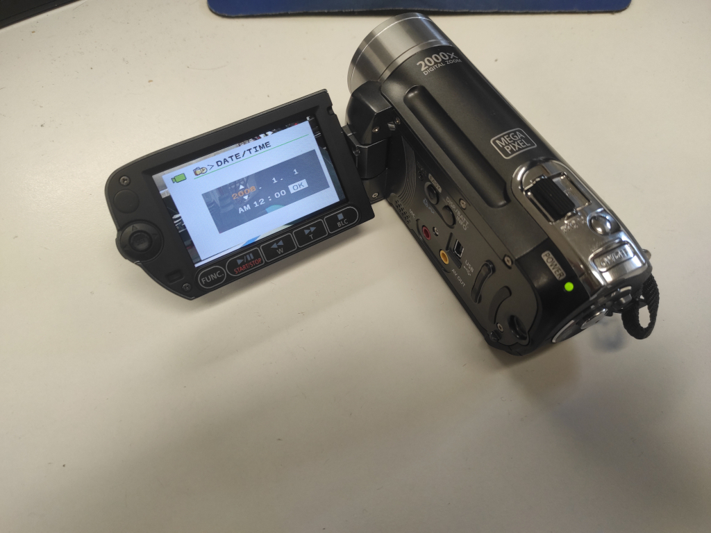 Canon FS11